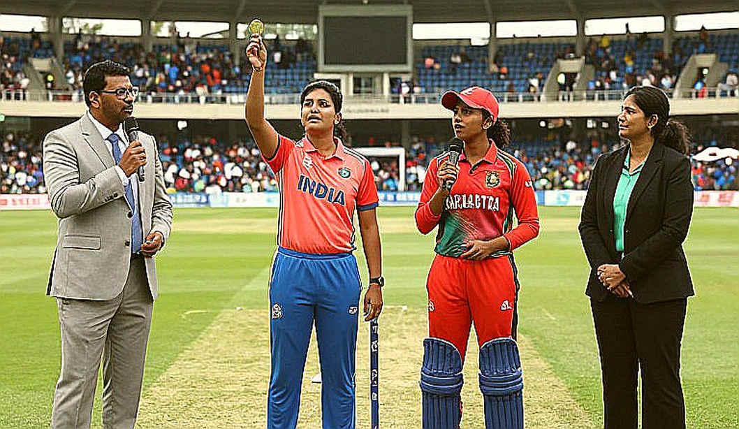 চেন্নাইয়ে বিগ ব্যাশ: দুই হাজার টিকিট, একটি তারিখ, আর 'বৈশ্বিক লিগ' গল্পের মাঝখানে যে হিসাবটা নেই চেন্নাইয়ে বিগ ব্যাশ: দুই হাজার টিকিট, একটি তারিখ, আর 'বৈশ্বিক লিগ' গল্পের মাঝখানে যে হিসাবটা নেই