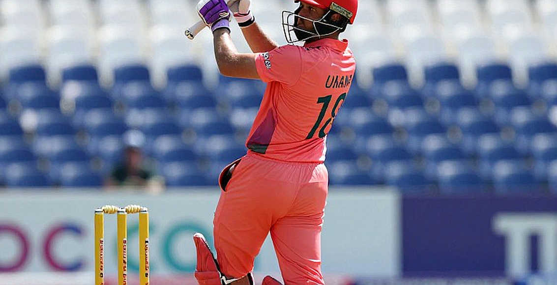 Five Wickets in 46 Balls: The Top-Order Picture Rain Buried in Bengaluru