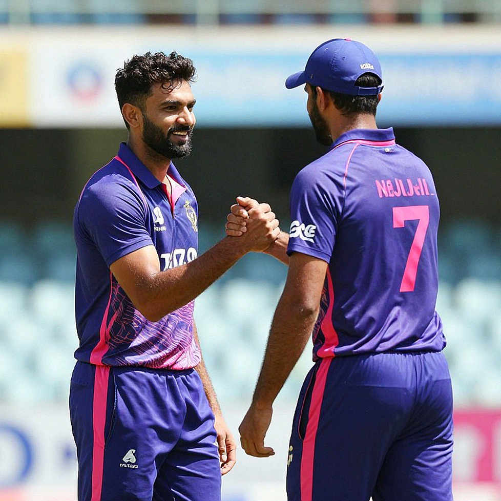 ছয় কোচ, একটি সময়সীমা, আর ২০২৮: পাকিস্তান নারী দলের কোচ-খোঁজার ভেতরের হিসাব