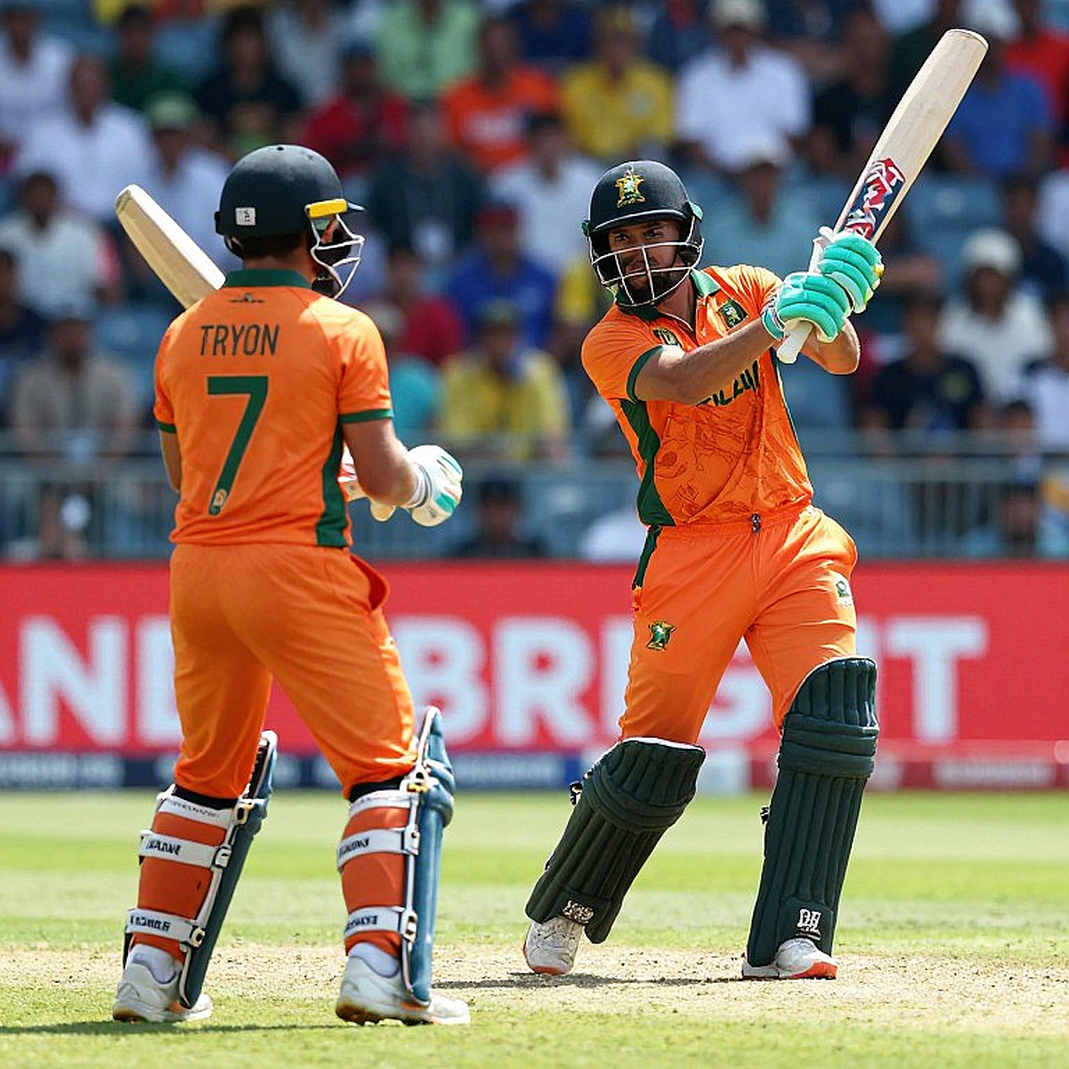ভাড়া করা হোমগ্রাউন্ড: দুবাইয়ের ডিউ, শারজার সীমানা আর টুর্নামেন্ট ক্রিকেটের ঠান্ডা হিসাব